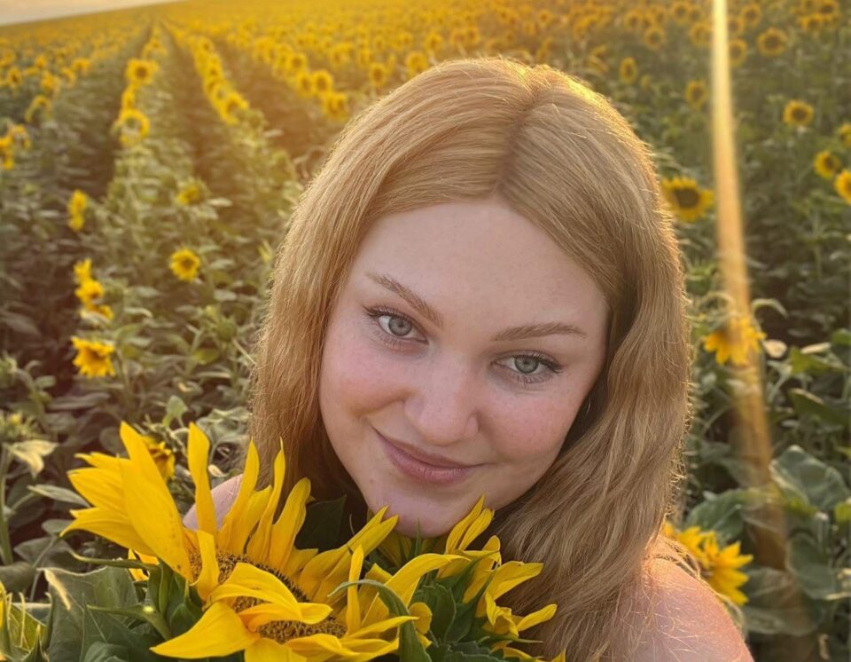 Tânăra Andreea Anița, din Fălticeni, a pierdut lupta cu boala Tânăra Andreea Anița, din Fălticeni, a pierdut lupta cu boala