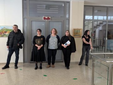 Drd. Delia Leizeriuc: „În contextul vizual contemporan, dominat de imagini rapide și tehnologice, pictura Marcelei Dascălu afirmă valoarea lentorii și a contemplației”