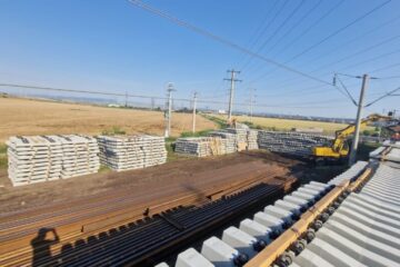 Călătoriile cu trenul spre Ardeal, doar cu transbordare auto, timp de aproape două luni