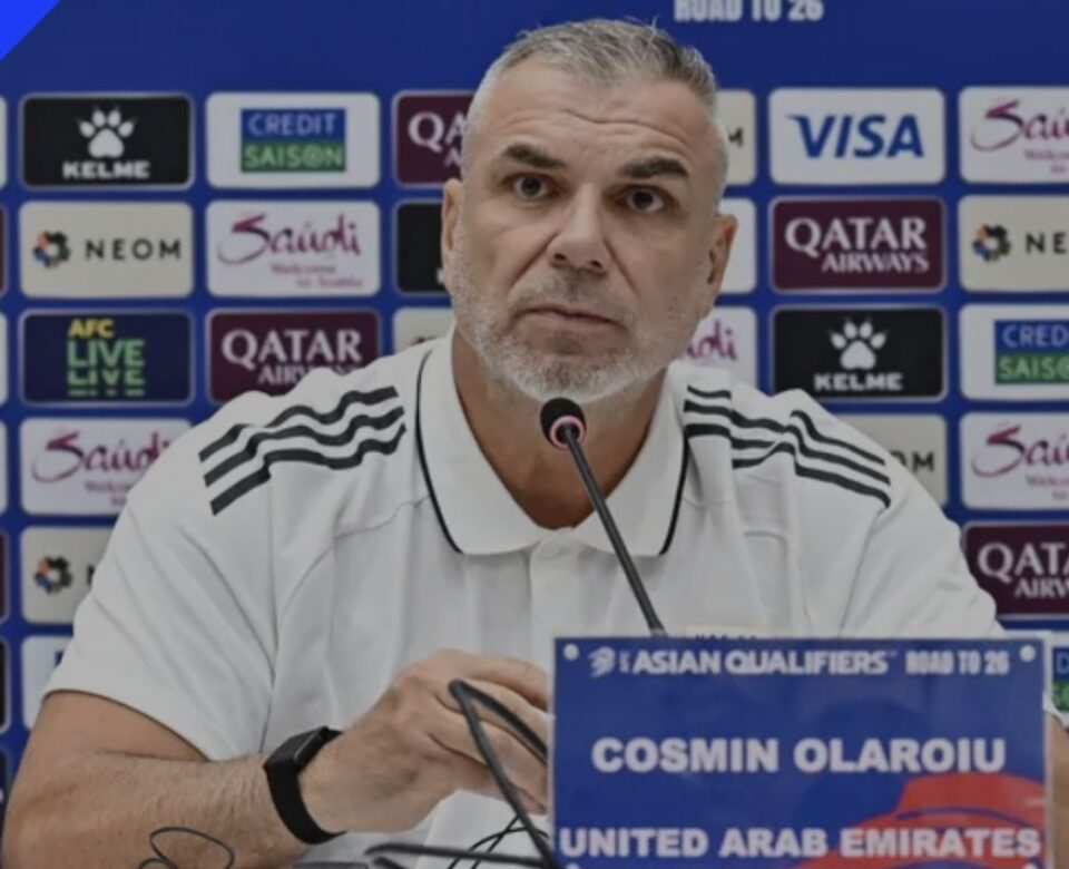 Antrenorul Cosmin Olăroiu sprijină elevii și profesorii Colegiului ”Petru Rareș”, blocați în Dubai