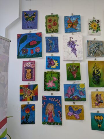 Expoziția „Vis de primăvară”, „o stare care s-a condensat în culoare”, la Galeria de Artă Zamca