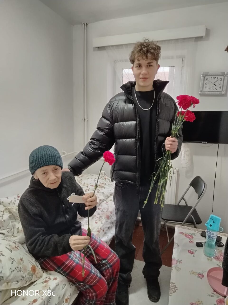 Tinerețea aduce primăvara la Fundația Umanitară Căminul de bătrâni „Sfântul Ioan cel Nou”