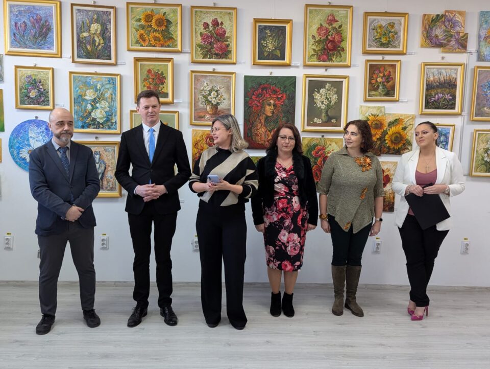 Expoziția „Vis de primăvară”, „o stare care s-a condensat în culoare”, la Galeria de Artă Zamca