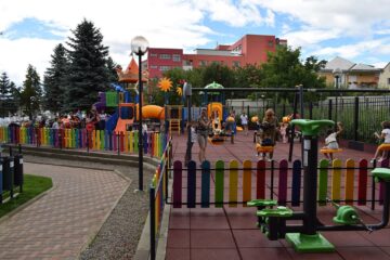 Locurile de joacă din Fălticeni se redeschid pe 7 martie