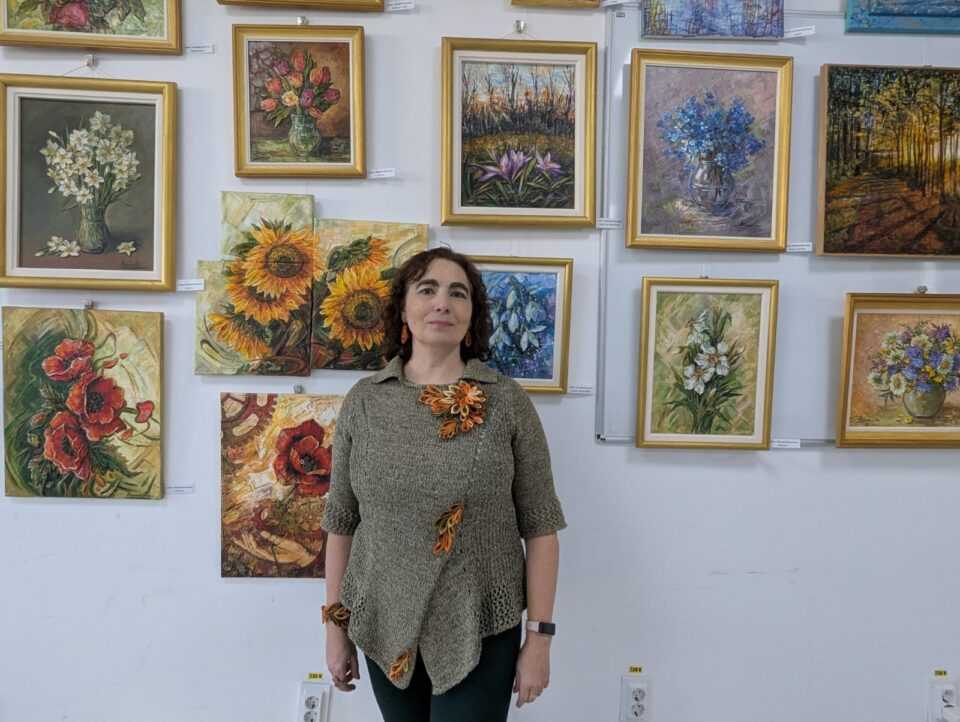 Expoziția „Vis de primăvară”, „o stare care s-a condensat în culoare”, la Galeria de Artă Zamca