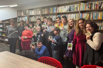 Ateliere ocupaționale dedicate zilei de 8 Martie, organizate pentru copii de Complexul de Servicii Multifuncționale Gura Humorului