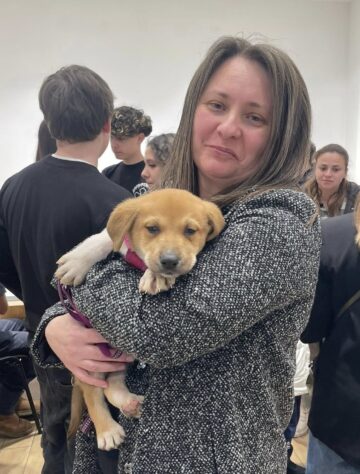 Șapte căței și-au găsit familii la târgul de adopții organizat de Adăpostul Public Suceava