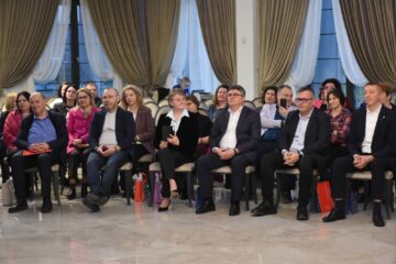 Trei elevi suceveni s-au calificat la Internaționala de limbă polonă, de la Varșovia