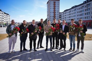 Tinerii social-democrați din Suceava au oferit flori femeilor și au transmis respectul pentru rolul important pe care acestea îl au în viața comunității