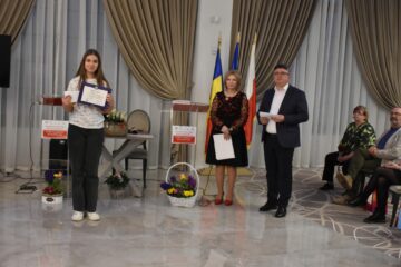 Trei elevi suceveni s-au calificat la Internaționala de limbă polonă, de la Varșovia