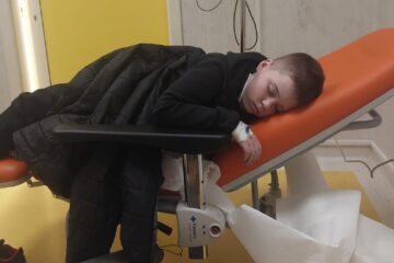 Eric Butnariu, unui copil de 11 ani din Suceava, a fost diagnosticat cu o formă agresivă de cancer