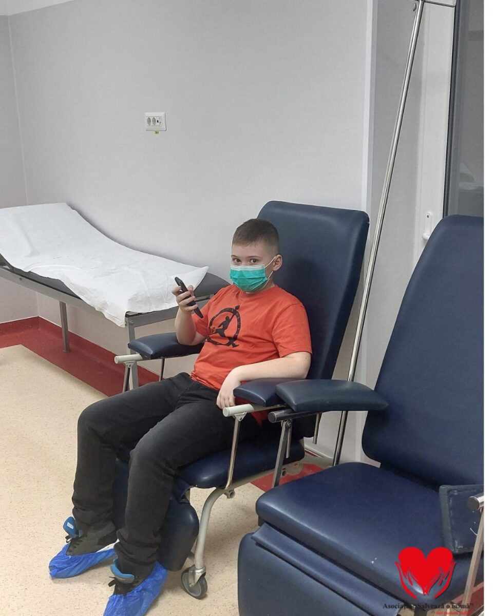 „Tati, o să fie bine?”, este întrebarea unui copil de 11 ani din municipiul Suceava diagnosticat cu o formă agresivă de cancer