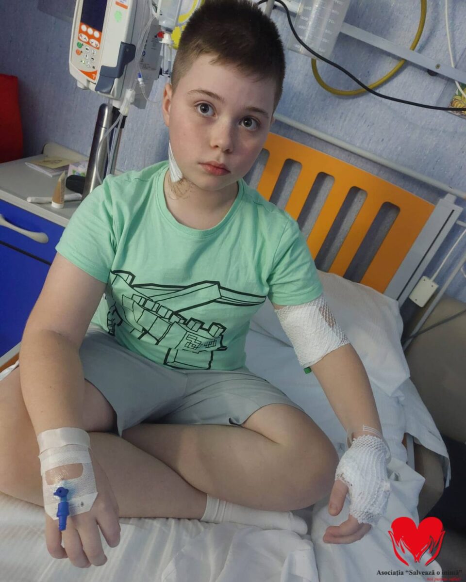 „Tati, o să fie bine?”, este întrebarea unui copil de 11 ani din municipiul Suceava diagnosticat cu o formă agresivă de cancer