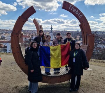 Elevi și profesori de la Școala Gimnazială Nr. 4 Suceava, în Cehia, în cadrul proiectului Erasmus+ „Eco Kids”