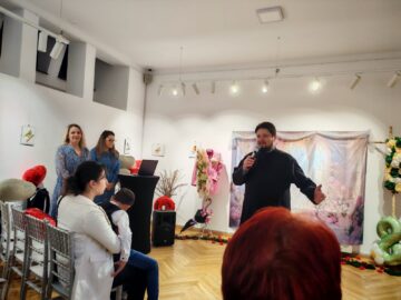 „O îmbrățișare cât o lume”, lecția de solidaritate a elevilor de la Liceul Special Câmpulung