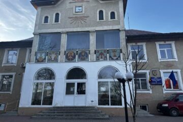 Peste 13 milioane de lei pentru consolidarea seismică a Primăriei Siret. Proiectul a trecut de etapa eligibilității