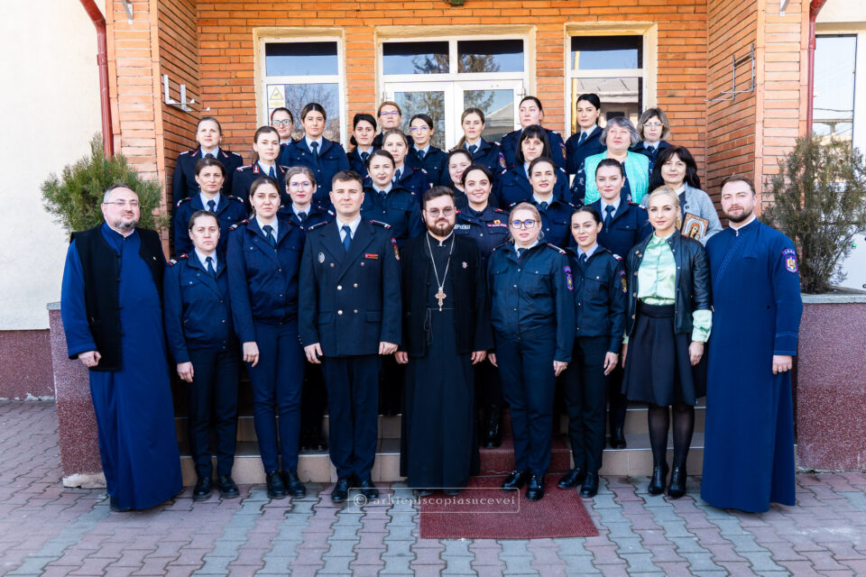 Icoane oferite femeilor aflate în slujba comunității și mamelor internate în unități medicale din Suceava