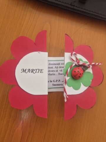 Bucuria mărțișorului, împărtășită de preșcolari Grădiniței „Așchiuță” și elevii Școlii Nr. 1