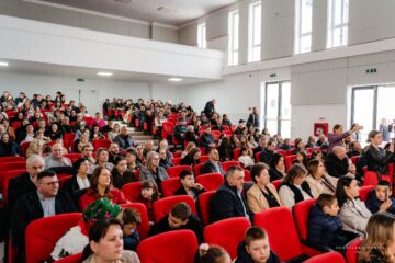 Spectacolul caritabil „Mărțișor de suflet”, o dovadă că oamenii generoși se adună în jurul unei cauze nobile