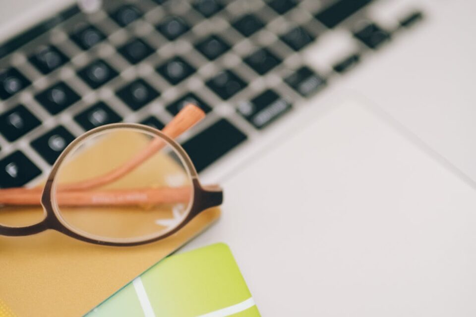 Cum creditele online și instrumentele financiare digitale pot preveni supraîndatorarea?