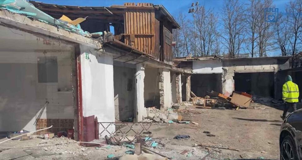 Primăria Suceava a început demolarea a sute de garaje în zona Cartodrom