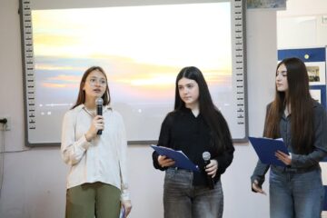 Explozie de libertate în cea de a XVI-a ediție a Festivalului Internațional „Le Printemps des Poètes”