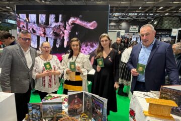 CJ Suceava a promovat Bucovina ca destinație turistică de referință în Europa, la Salonul Mondial de la Paris CJ Suceava a promovat Bucovina ca destinație turistică de referință în Europa, la Salonul Mondial de la Paris