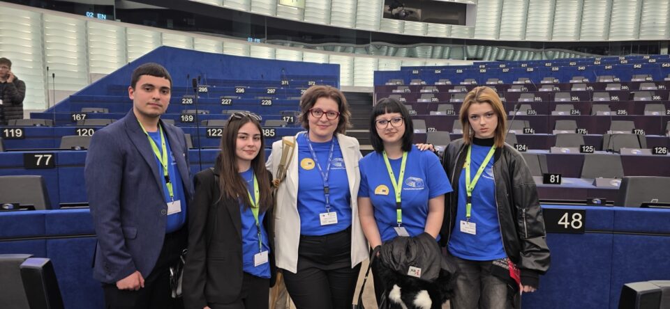 Colegiul Tehnic „Mihai Băcescu”, reprezentat cu cinste la Parlamentul European