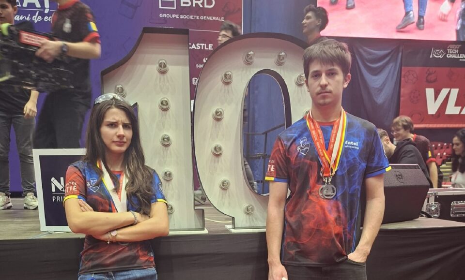 Doi suceveni, în echipa care va reprezenta România la Campionatul Mondial de Robotică din Houston