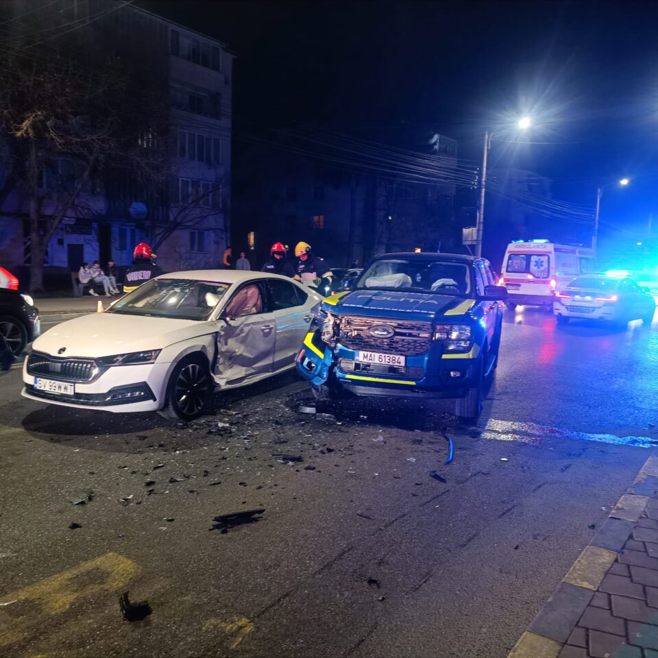 Polițist de la Criminalistică, rănit în urma unui accident rutier în zona Policlinicii Areni