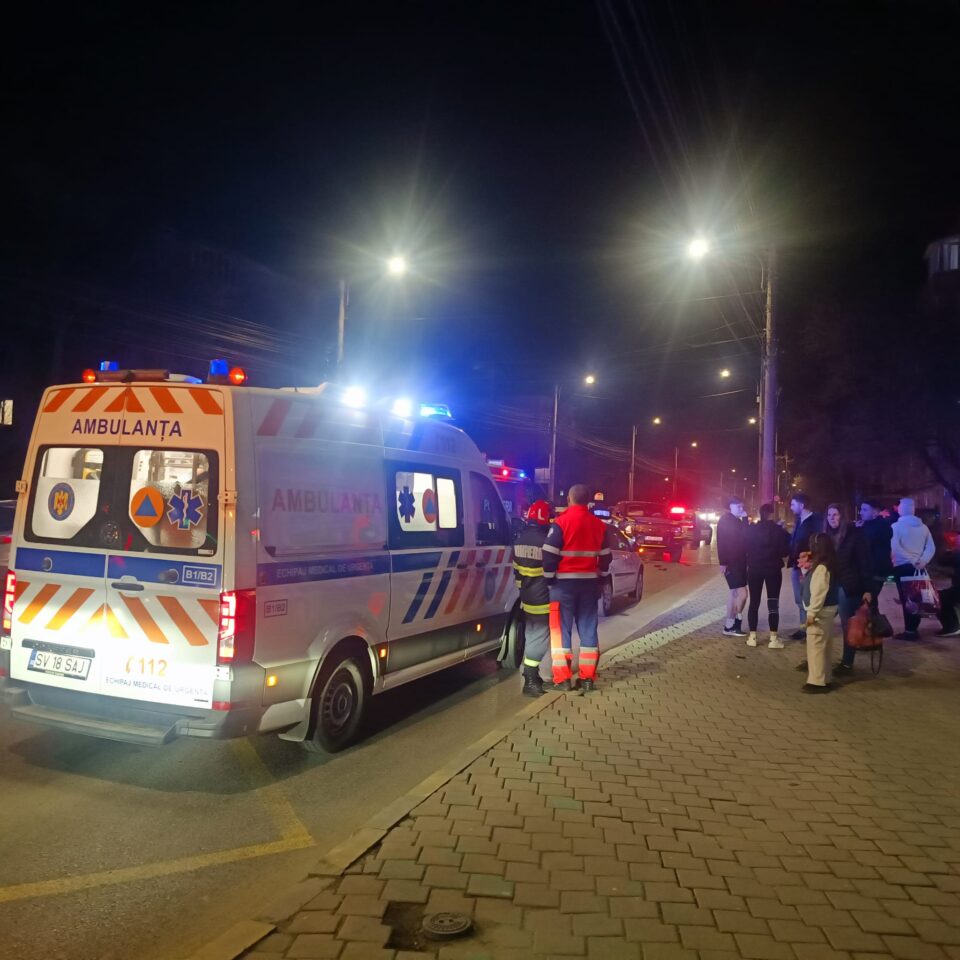 Polițist de la Criminalistică, rănit în urma unui accident rutier în zona Policlinicii Areni