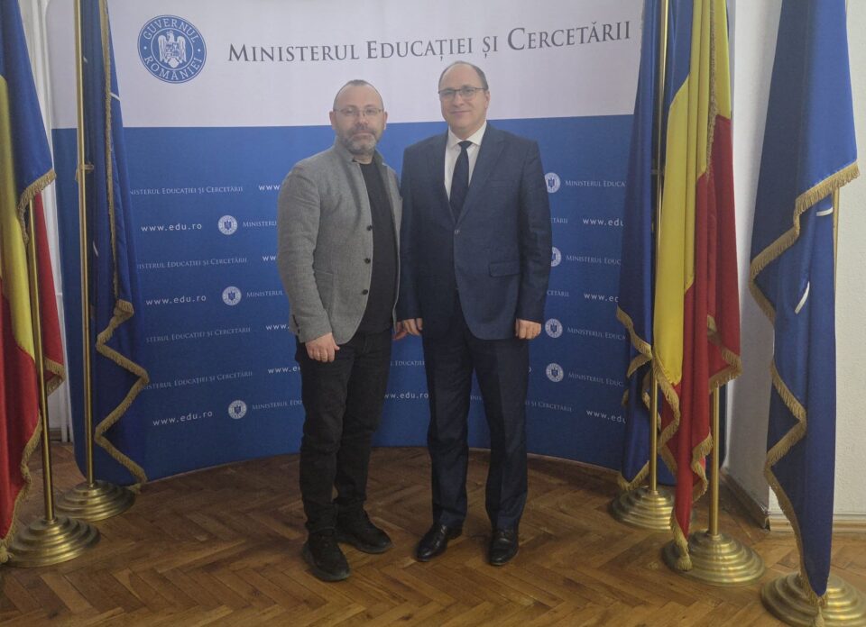 Discuții între șeful Inspectoratului Județean și ministrul Educației, Mihai Dimian, despre parteneriate și schimbări