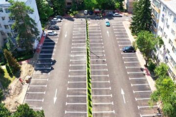 Parcarea de reședință din apropierea Policlinicii Areni