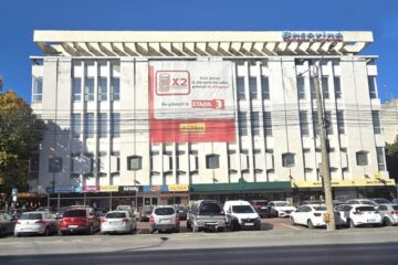 O suceveancă și-a rupt piciorul în scările rulante de la magazinul Bucovina