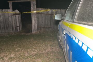 Un bărbat și-a lovit vecinul cu scaunul în cap. Victima a murit din cauza rănilor, iar agresorul a făcut infarct și și-a găsit sfârșitul