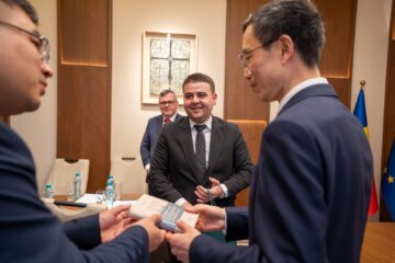 Președintele CJ Suceava, Gheorghe Șoldan, întrevedere cu ambasadorul Chinei în România