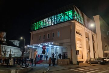 Pentru prima dată în 10 ani, toate biletele la spectacolele dintr-o lună ale Teatrului „Matei Vișniec” s-au epuizat