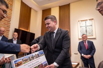 Președintele CJ Suceava, Gheorghe Șoldan, întrevedere cu ambasadorul Chinei în România