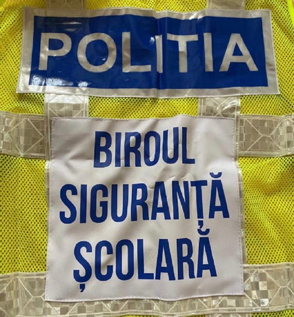 Razie a polițiștilor pentru depistarea elevilor chiulangii, și la Dolhasca
