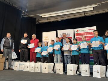 Primarul Cătălin Coman i-a premiat pe cei mai buni sportivi din municipiu și antrenorii acestora