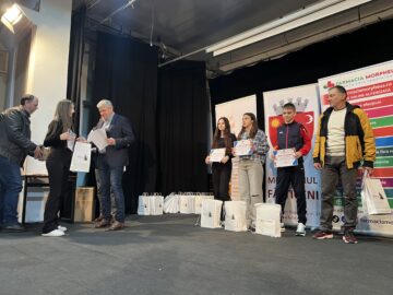 Primarul Cătălin Coman i-a premiat pe cei mai buni sportivi din municipiu și antrenorii acestora