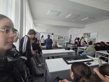 „Tous ensemble pour fêter la francophonie” pentru elevii Liceului Tehnologic “Oltea Doamna” Dolhasca