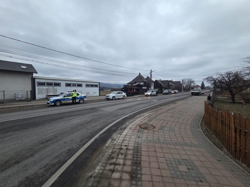 Sute de mașini oprite pentru control la mai multe filtre rutiere constituite în Rădăuți și zonele limitrofe