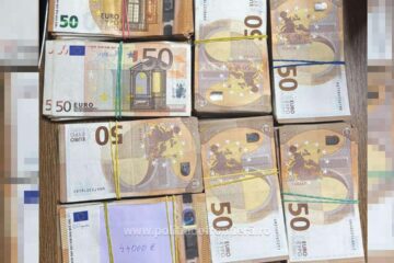 Un bărbat a fost lăsat fără 44.000 de euro după ce a ”uitat” să îi declare la trecerea frontierei