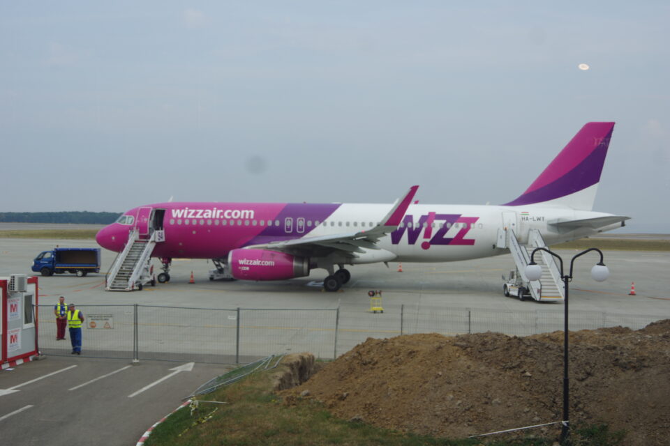Compania Wizz Air a confirmat oficial, luni, că începând din aprilie și până la jumătatea lunii septembrie zborurile directe între Suceava și Larnaca se suspendă