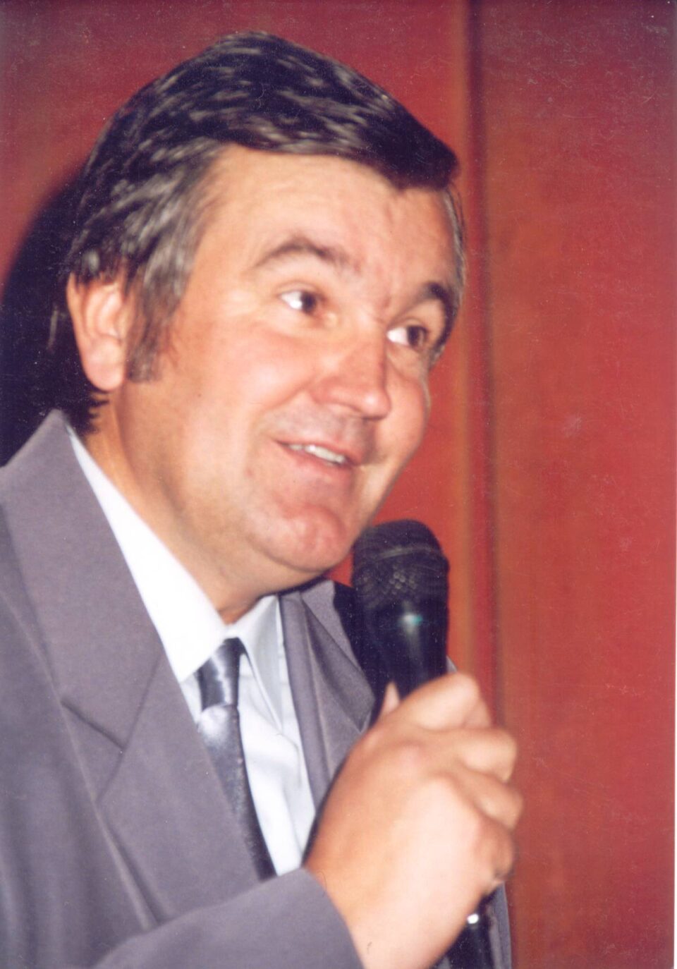 Publicistul şi scriitorul Mircea Motrici