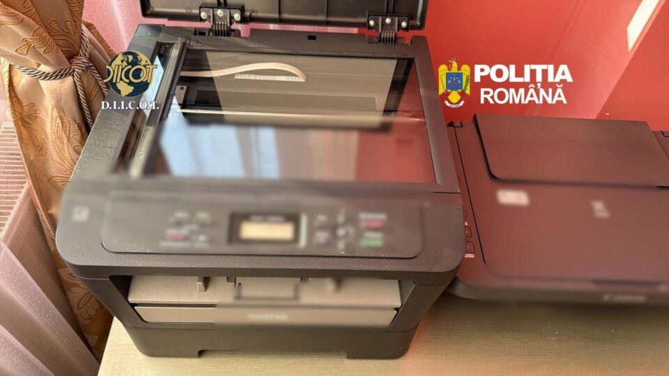 Fabrică de bani în județul Suceava. 1,2 milioane de euro falși, ridicați de procurorii de la DIICOT