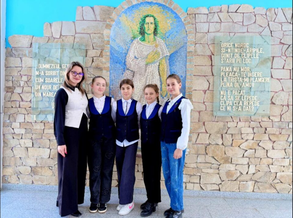 Elevi din lotul județean pentru Olimpiada de Limba ucraineană