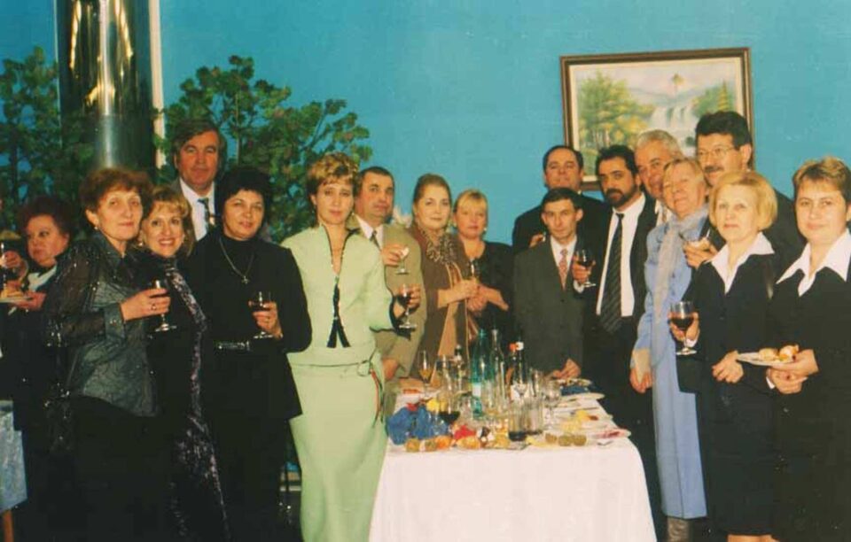 De 1 Decembrie 2000, la Cernăuți