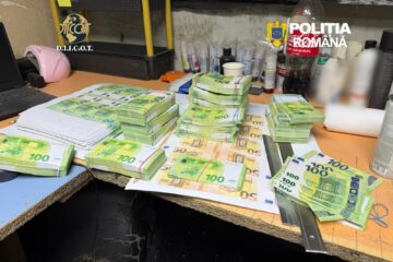 Trei suceveni, arestați în dosarul privind fabrica de făcut euro de la Burla, unde s-ar fi tipărit 2 milioane de euro